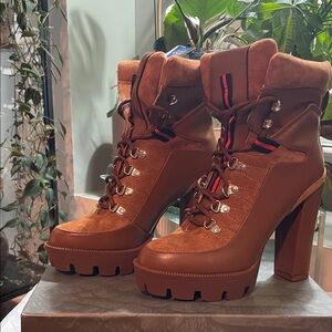 Akira Sosa Chunky boots